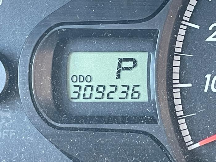 2013 toyota sienna le-fwd-8-passenger-v6 with 309236 miles for sale near brainerd, minnesota 00060ddbe100443398ff071ca033db7b.jpeg