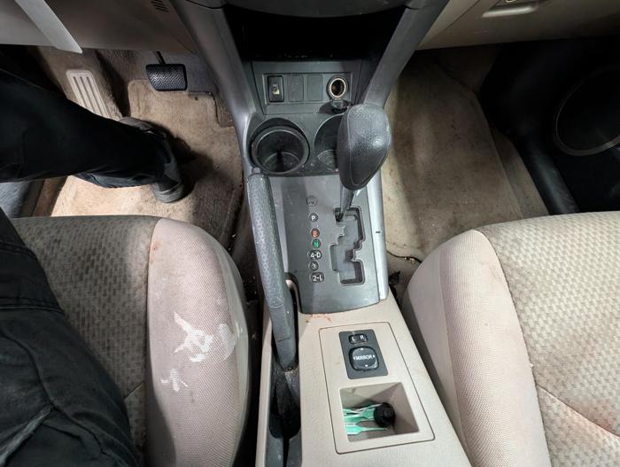 2007 toyota rav4 base-v6-4wd with 227982 miles for sale near elk-river, minnesota 004fc1bc63ad4ff993cf926fc511910f.jpg
