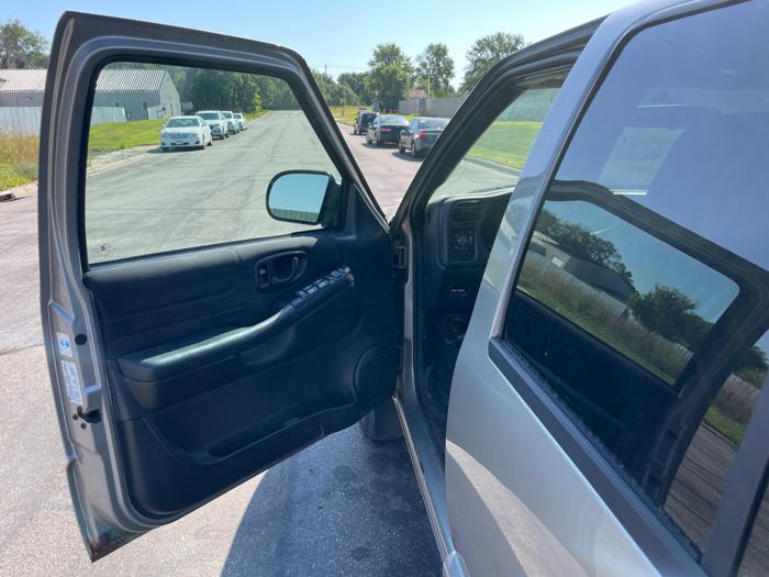 2004 chevrolet s-10 crew-cab-4wd-ls with 188749 miles for sale near elk-river, minnesota 006a471036d34980b4cd896bafeced08.jpeg