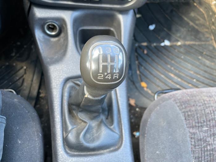 2001 saturn sl sl2 with 160937 miles for sale near elk-river, minnesota 007515543a0044f39b784c02e289bb5b.jpeg