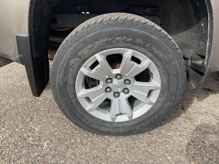 2015 chevrolet colorado lt-crew-cab-4wd-short-box with 148781 miles for sale near annandale, minnesota 0084b976f7104654ac9ff61f8822b8be.jpeg