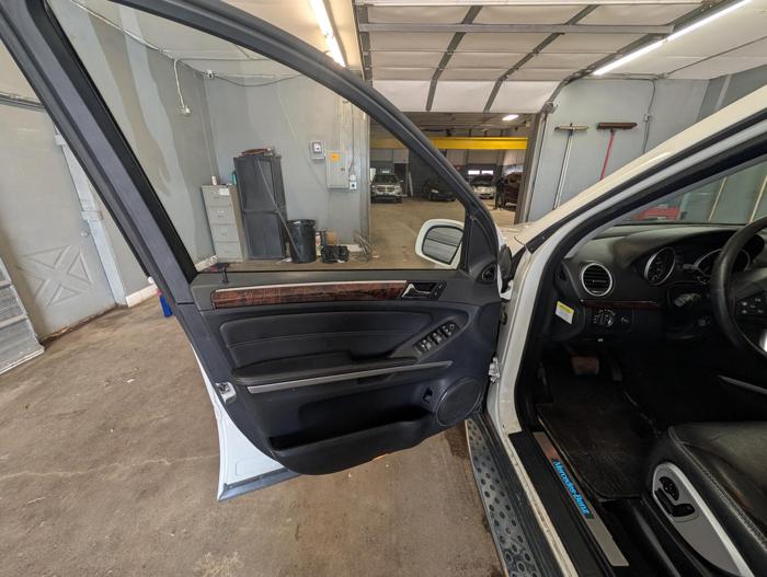 2007 mercedes-benz gl-class gl450 with 195899 miles for sale near elk-river, minnesota 008dc273f3c342998062f9135c7d118e.jpg