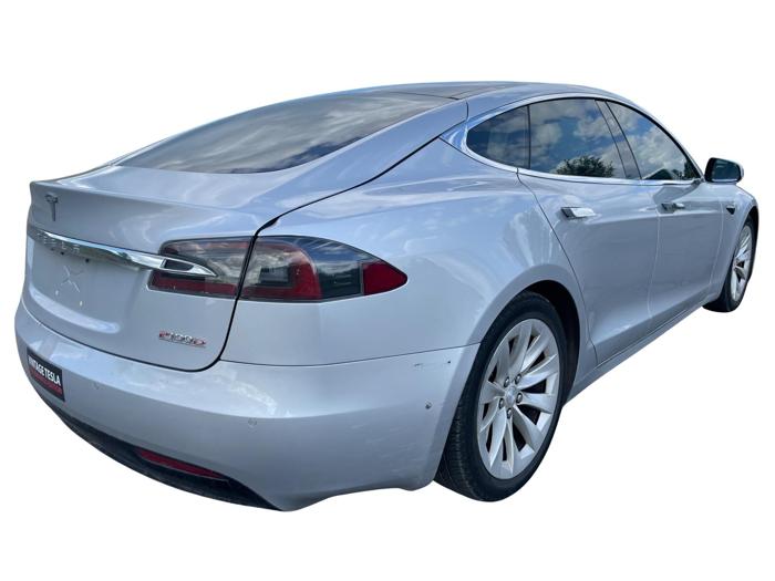 2017 tesla model-s 75d-awd with 101172 miles for sale near elk-river, minnesota 009bfce377f3499a93863b28f4c2c94a.jpg