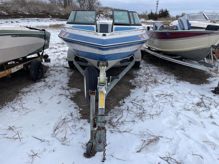 1989 glastron 18-ft for sale near elk-river, minnesota 00aed79fb5b34e1db59a5c8ce7ee997c.jpg