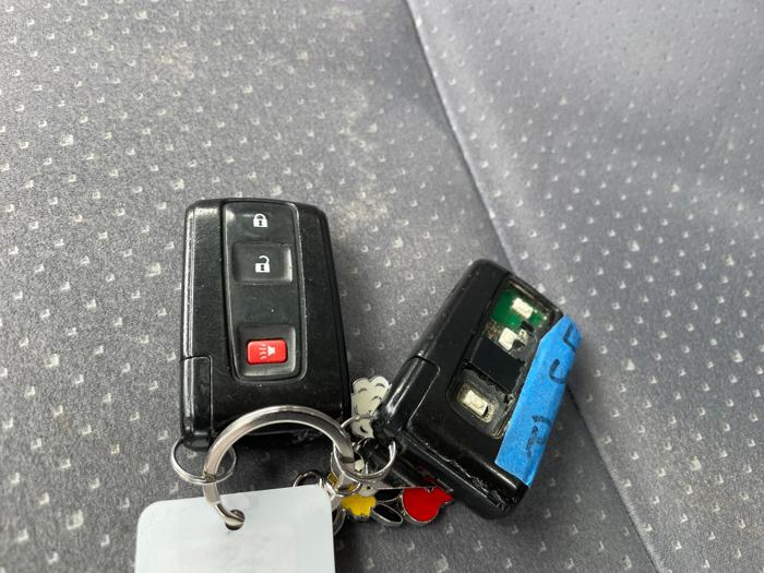 2007 toyota prius 4-door-liftback with 124325 miles for sale near elk-river, minnesota 00b306edbde343a080c01831879dd24b.jpeg