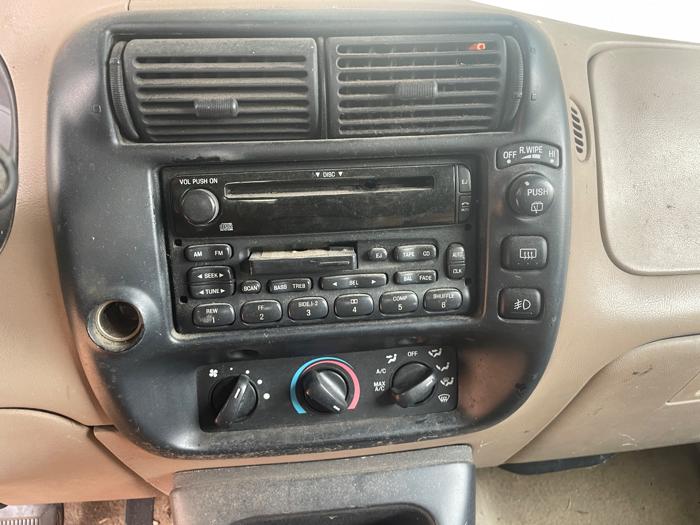 2000 ford explorer xlt-awd with 207534 miles for sale near elk-river, minnesota 00ca7e97253f4b76900c97b1a08f012c.jpeg
