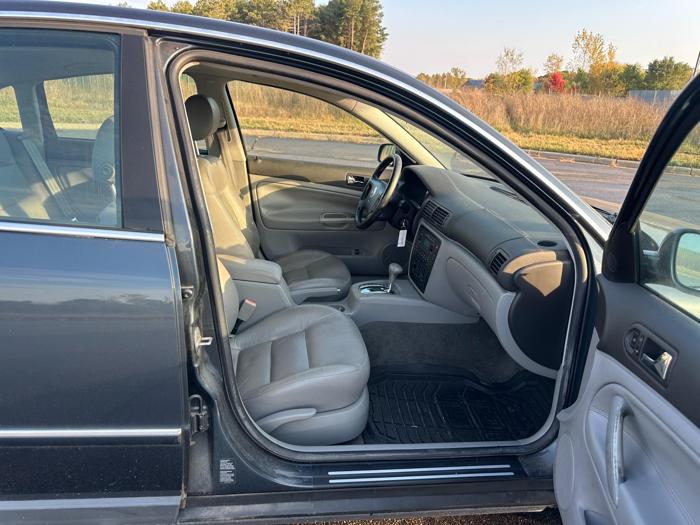 2002 volkswagen passat gls with 114468 miles for sale near elk-river, minnesota 00cf81624287415caa934d9cbdcbf2f6.jpg