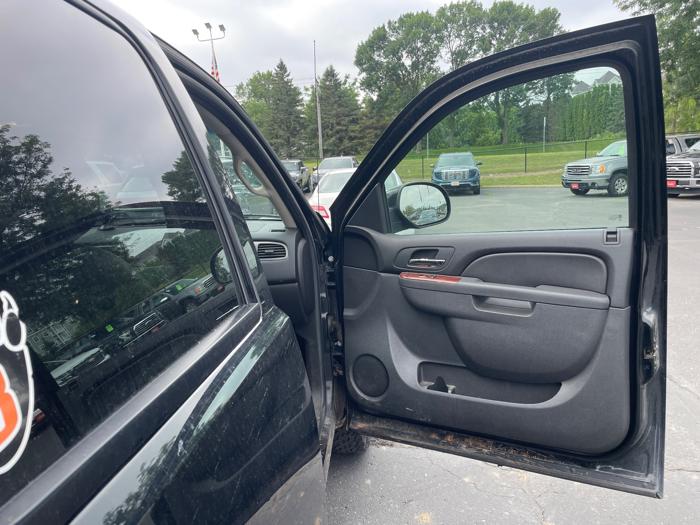 2010 chevrolet avalanche lt-4wd with 181401 miles for sale near white-bear-lake, minnesota 01014a90415d4ba0972b39903923bc62.jpeg