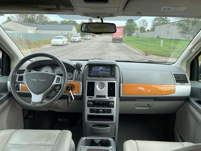2008 chrysler town-&-country limited with 80731 miles for sale near elk-river, minnesota 0104a29a83014ec1862ea30dcd04589d.jpeg