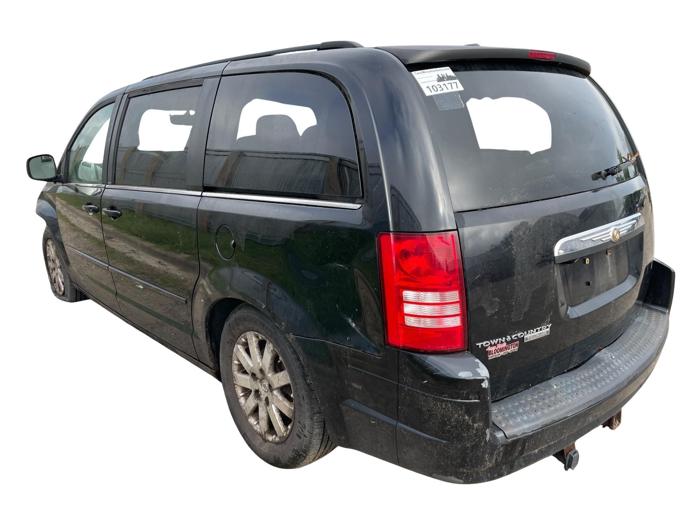 2008 chrysler town-&-country touring with 204610 miles for sale near elk-river, minnesota 010f8f7ca6be400086af0c05fab716b8.jpg