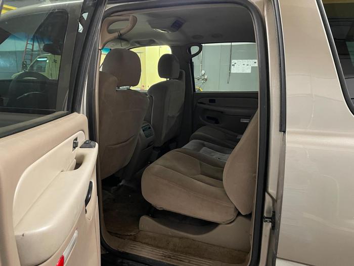 2003 chevrolet suburban 1500 with 332094 miles for sale near elk-river, minnesota 012735095d204a63b5abfa4bb02c1b1c.jpg