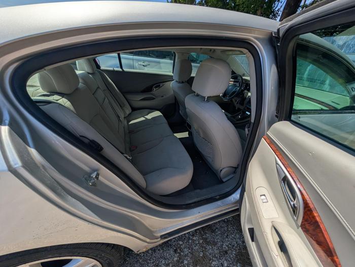 2011 buick lacrosse cx with 173682 miles for sale near elk-river, minnesota 015ef501c3ec400e8fb71dd280800614.jpg