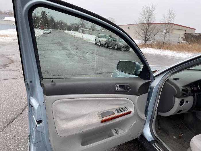 2003 volkswagen passat gls with 58237 miles for sale near elk-river, minnesota 018f9b8f94704b899935c96aaaf59064.jpg