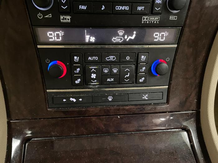 2008 cadillac escalade luxury with 166130 miles for sale near elk-river, minnesota 01f23318754848cea6059c8fc99e13ac.jpg