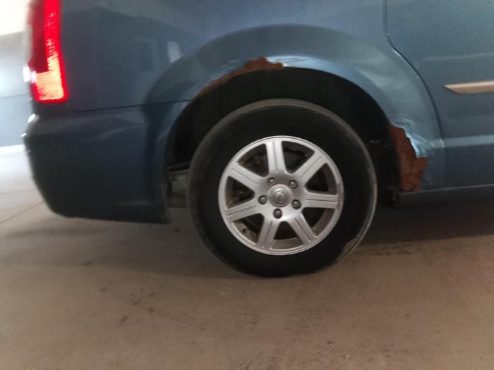 2011 chrysler town-&amp;-country touring with 139586 miles for sale near elk-river, minnesota 01fc75a9ba8e4f3a85f76dfd3740b7f5.jpg