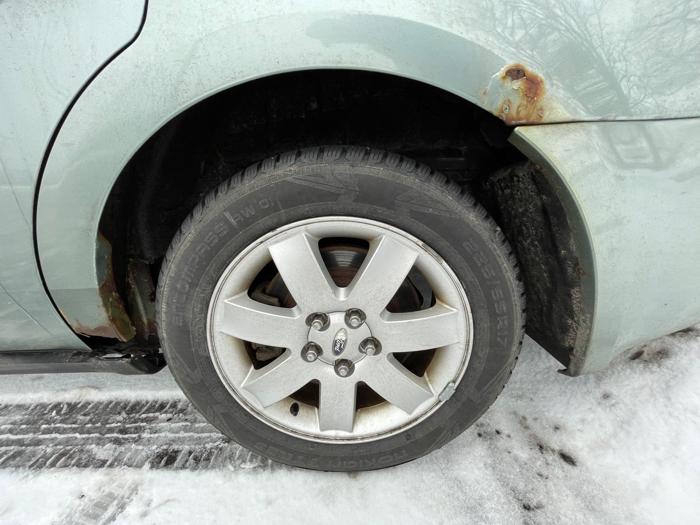 2005 ford five-hundred sel with 205561 miles for sale near elk-river, minnesota 020167689e7b48fe898cec0528cf4323.jpeg