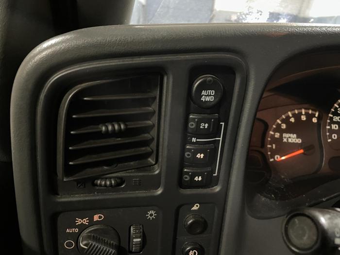 2006 chevrolet silverado 1500-lt3 with 233202 miles for sale near elk-river, minnesota 0232cb6107244410b64610986e0e512f.jpg