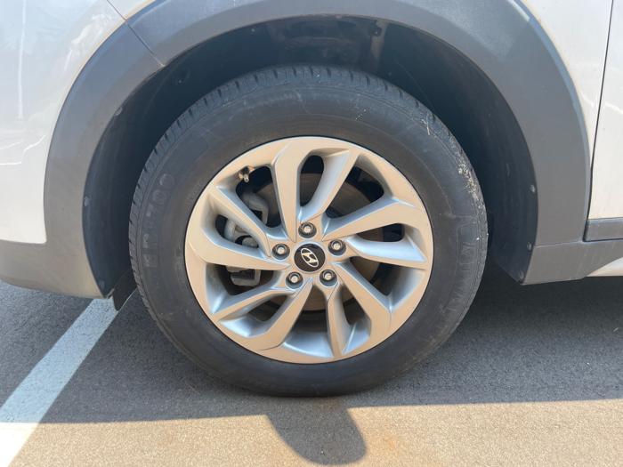 2018 hyundai tucson sel-awd with 93271 miles for sale near burnsville, minnesota 02436484ac744c7c9cdb261d25c56d99.jpeg