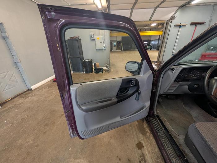 1993 ford ranger xl-supercab-2wd with 97671 miles for sale near elk-river, minnesota 0299d331f2c44afbb8126758b441c8a0.jpg