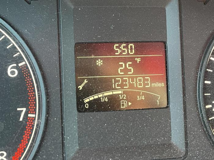2011 volkswagen jetta se with 123483 miles for sale near elk-river, minnesota 02aa5bf3c7ea4271856a7c00272bd973.jpg