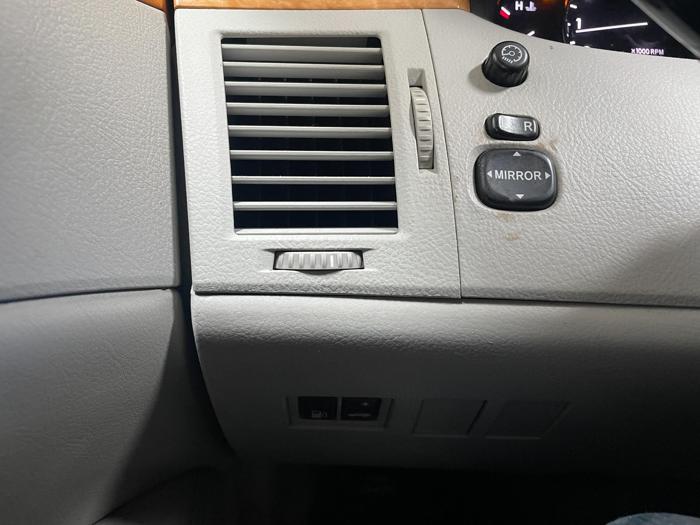 2005 Toyota Avalon