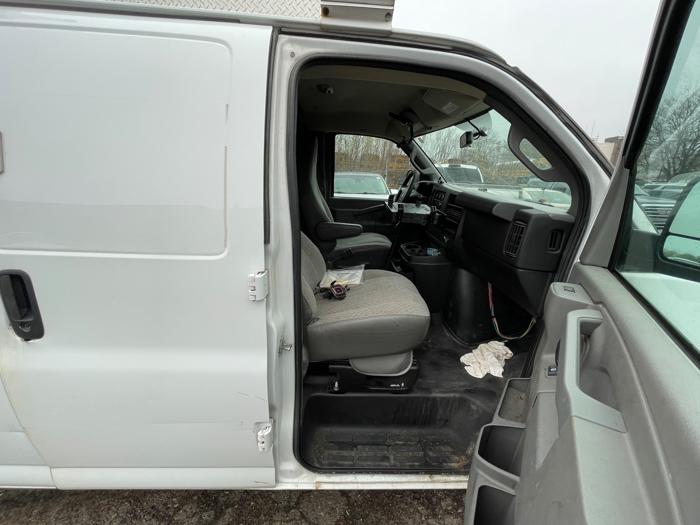 2016 chevrolet express 2500-cargo with 196702 miles for sale near new-hope, minnesota 02af4e6317654aff9c48702d1cf452ed.jpeg