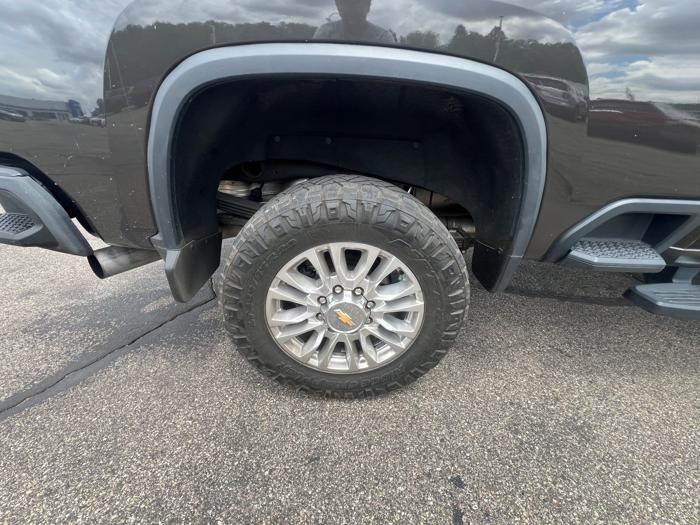 2020 chevrolet silverado-2500hd high-country-crew-cab-short-box-4wd with 54725 miles for sale near savage, minnesota 02c2f4c44c104c3a92e85d5593110b14.jpeg