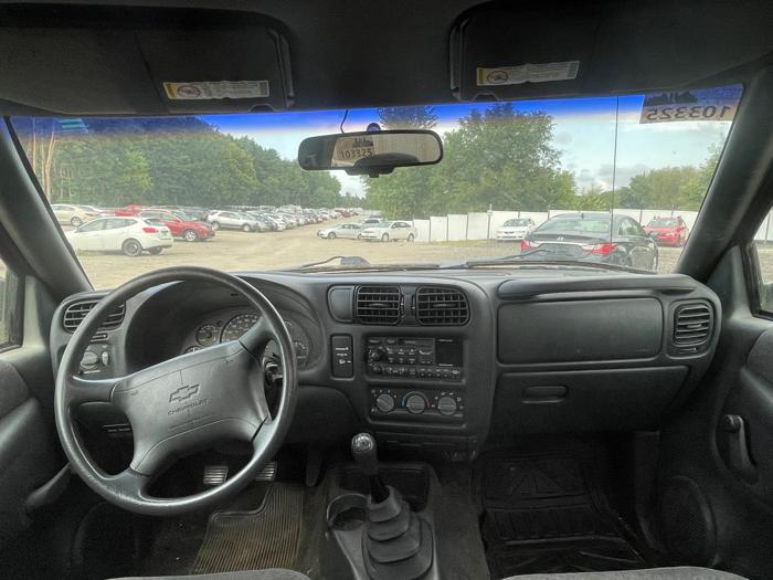 1998 chevrolet s10-pickup reg.-cab-short-bed-2wd with 115997 miles for sale near elk-river, minnesota 03024d6481f14a74a61d8c188553922d.jpeg