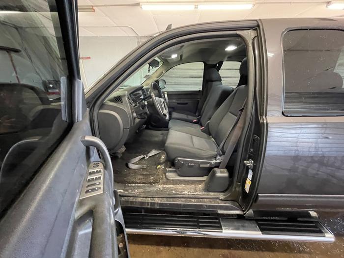 2011 chevrolet silverado-1500 lt-ext.-cab-long-box-4wd with 114922 miles for sale near elk-river, minnesota 031be123e26542d9a4a0b58adc913458.jpeg