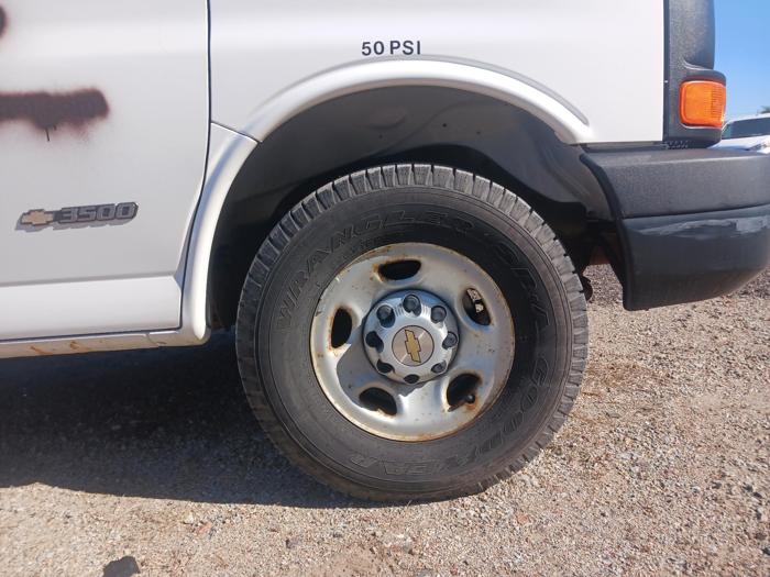 2005 chevrolet express 3500-extended with 81212 miles for sale near elk-river, minnesota 034266f5dbd54f27aa302fd1fcc6c154.jpg