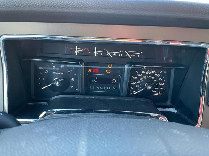 2011 lincoln navigator l with 218229 miles for sale near elk-river, minnesota 035a5c3d09c747dcbe226d6baf7844d4.jpg