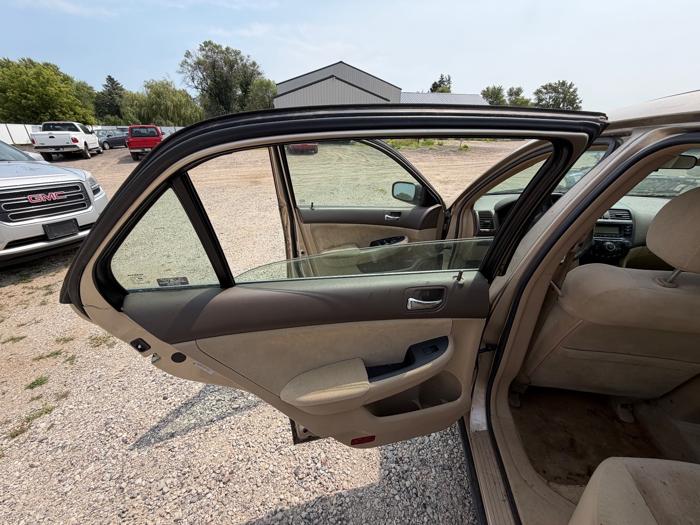 2004 honda accord lx-sedan-at with 158748 miles for sale near elk-river, minnesota 0396489b5005494ba45b60a40f7d5791.jpeg