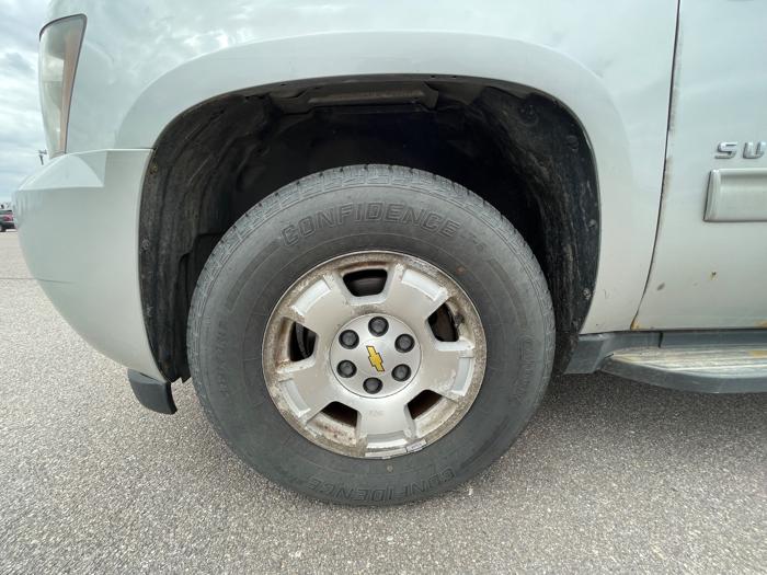 2011 chevrolet suburban lt-1500-4wd with 190440 miles for sale near redwood-falls, minnesota 0396f0bd4a1f4d4482ffed9563129d1b.jpeg