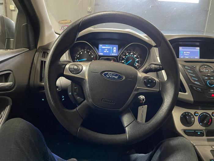 2014 ford focus se-sedan with 99529 miles for sale near elk-river, minnesota 03e88d369aae468886e667335c2a2d34.jpg