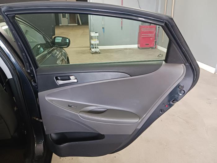 2011 hyundai sonata gls-auto with 219831 miles for sale near elk-river, minnesota 03fb30cf31e64908b90f4b873e832934.jpg