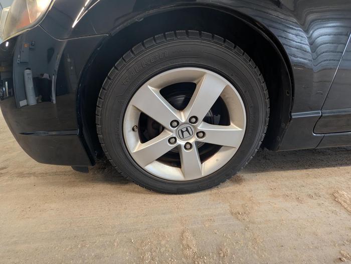 2009 honda civic lx-s-sedan-5-speed-mt with 105228 miles for sale near elk-river, minnesota 04086d1cbd72497ab74c7d8d3788e22e.jpg