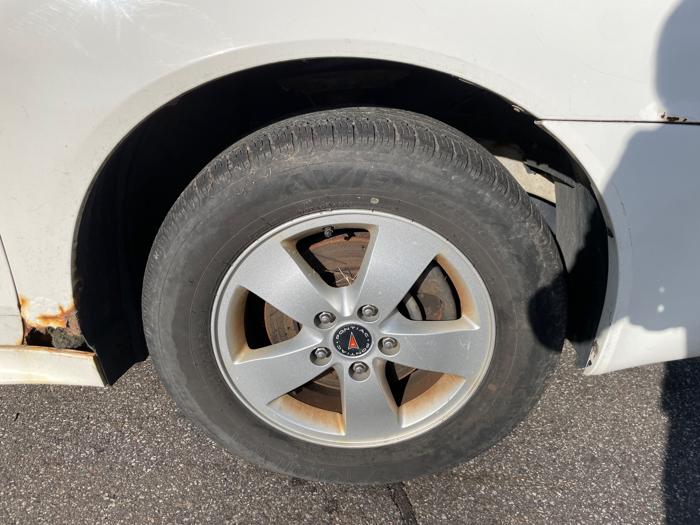 2006 pontiac grand-prix base with 253924 miles for sale near elk-river, minnesota 044e562e4450414f89074720c1463cf6.jpeg