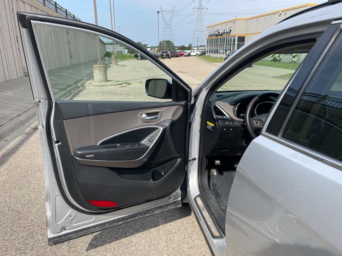 2013 hyundai santa-fe sport-2.4-awd with 178103 miles for sale near burnsville, minnesota 045a28843d4140bb80cf029f9601d9b0.jpeg