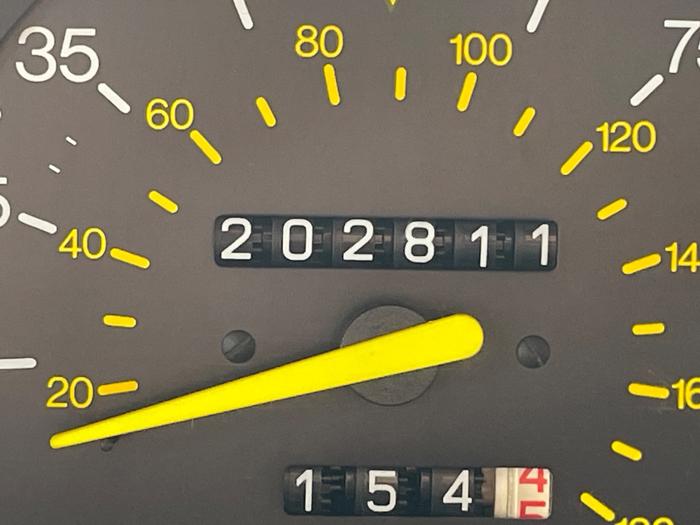 1989 saab 900 hatchback with 202811 miles for sale near columbus, minnesota 046d4057b6cb44fa86c04f74f8d83d8e.jpeg