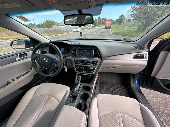 2016 hyundai sonata se with 120648 miles for sale near elk-river, minnesota 047f4a4456264e409029882887a01b96.jpg