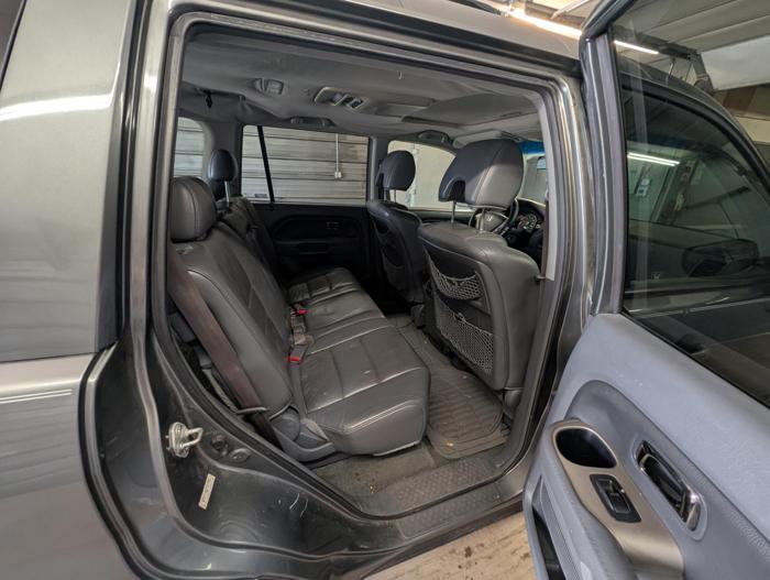 2007 honda pilot ex-l-4wd-at with 274728 miles for sale near elk-river, minnesota 048eddd0bc184789abd70dc0a4b4dd8c.jpg