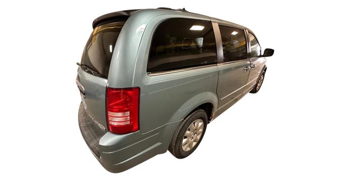 2010 chrysler town-&-country lx with 126535 miles for sale near elk-river, minnesota 04dab7ffc7014a6abad066748be0ef69.jpg