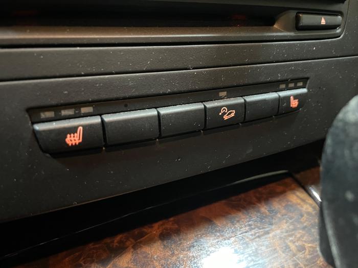 2008 bmw 3-series 328xi with 104975 miles for sale near elk-river, minnesota 04f01ce2aa8f4a17a0a3655db6aa42ed.jpeg