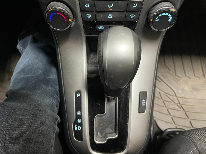 2015 chevrolet cruze 1lt-auto with 177421 miles for sale near elk-river, minnesota 0502f25908124f72a483ffcdd0ed155f.jpg