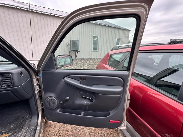 2002 chevrolet silverado-1500 short-bed-4wd with 283000 miles for sale near elk-river, minnesota 053ea55e77124bae82c6c9af85844f3e.jpeg
