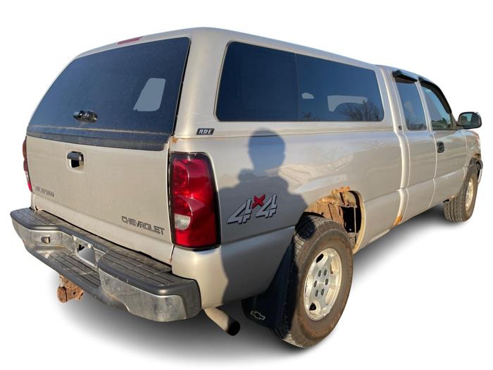 2004 chevrolet silverado-1500 ext.-cab-short-bed-4wd with 180428 miles for sale near elk-river, minnesota 05813fd4e2ac4b198633532c16dc70f0.jpg