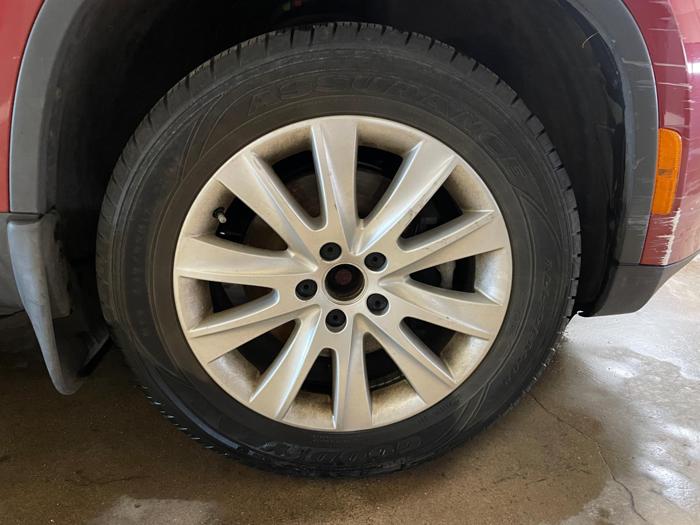2009 volkswagen tiguan se with 128701 miles for sale near elk-river, minnesota 05bbe09d0f8d439d80125f2c28a7eb31.jpg