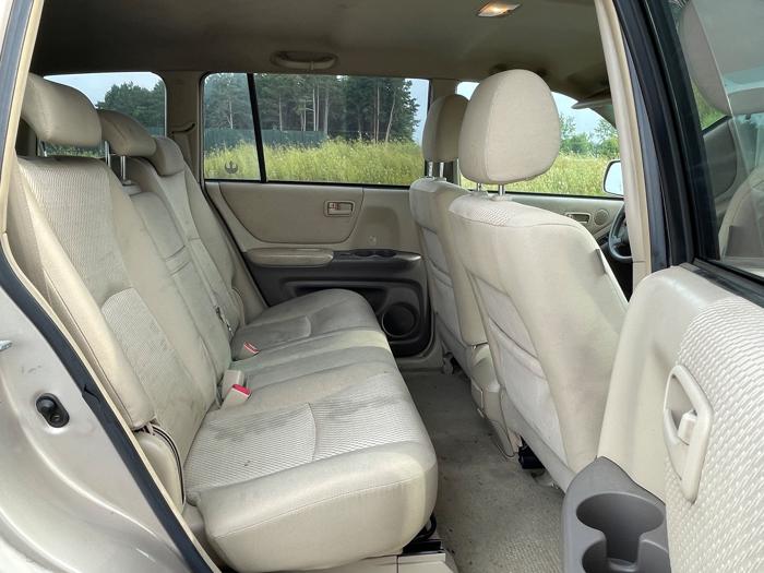2006 toyota highlander v6-2wd-with-3rd-row-seat with 194228 miles for sale near elk-river, minnesota 05d8bbc170584ea49d98b024fc6a6db9.jpeg