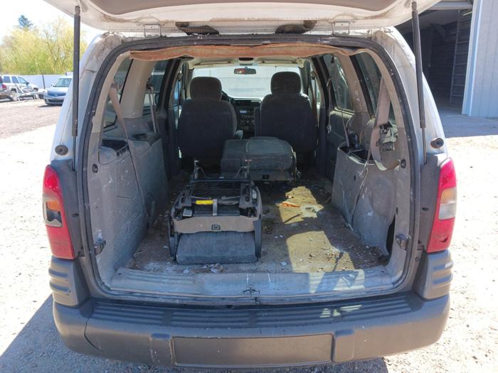 2004 pontiac montana 1sa-extended with 226787 miles for sale near elk-river, minnesota 060c70f6b34b46f096735563899da71a.jpg