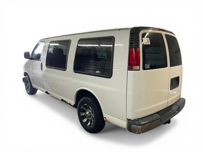 2002 chevrolet express 1500-cargo with 207977 miles for sale near elk-river, minnesota 062aa5b82d114cb8bd019886f3858c07.jpg